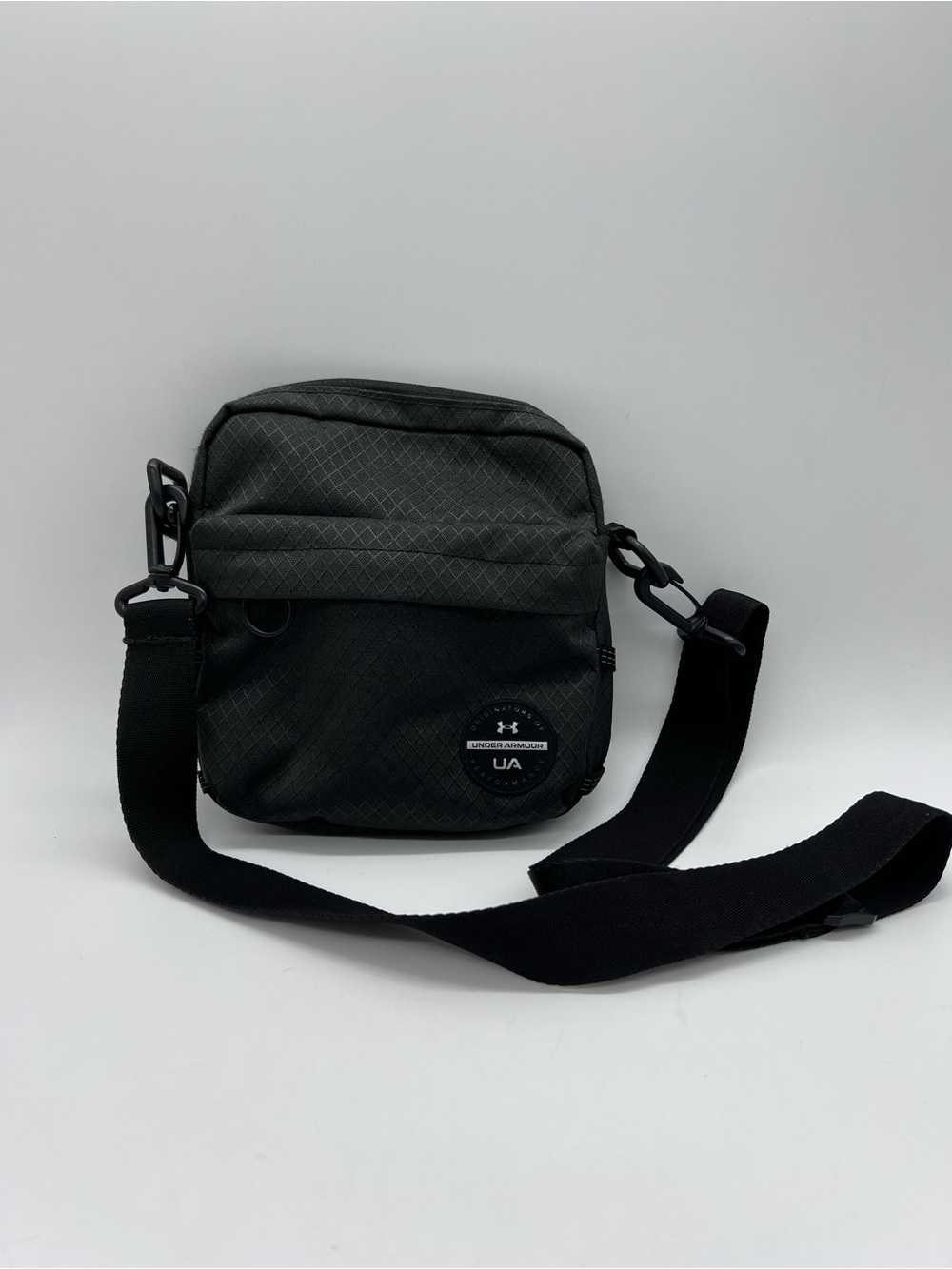 Under Armour Black Unisex Loudon Ripstop Crossbody Bag